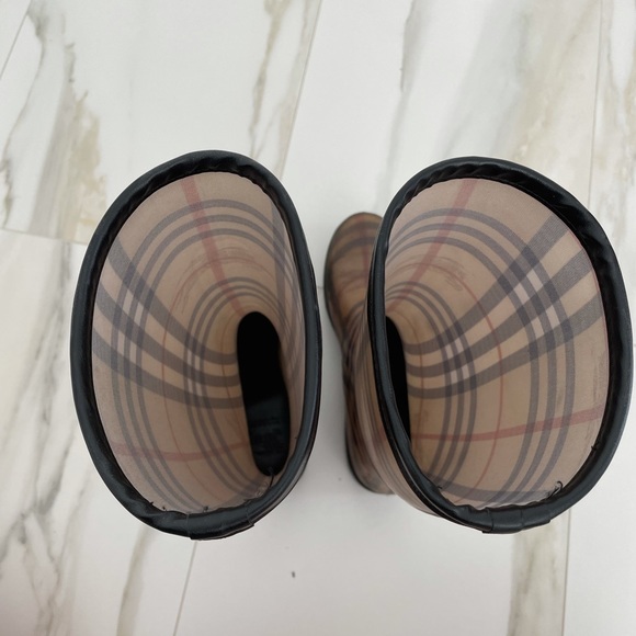 Burberry Haymarket check rain boot size 37 - Picture 6 of 7